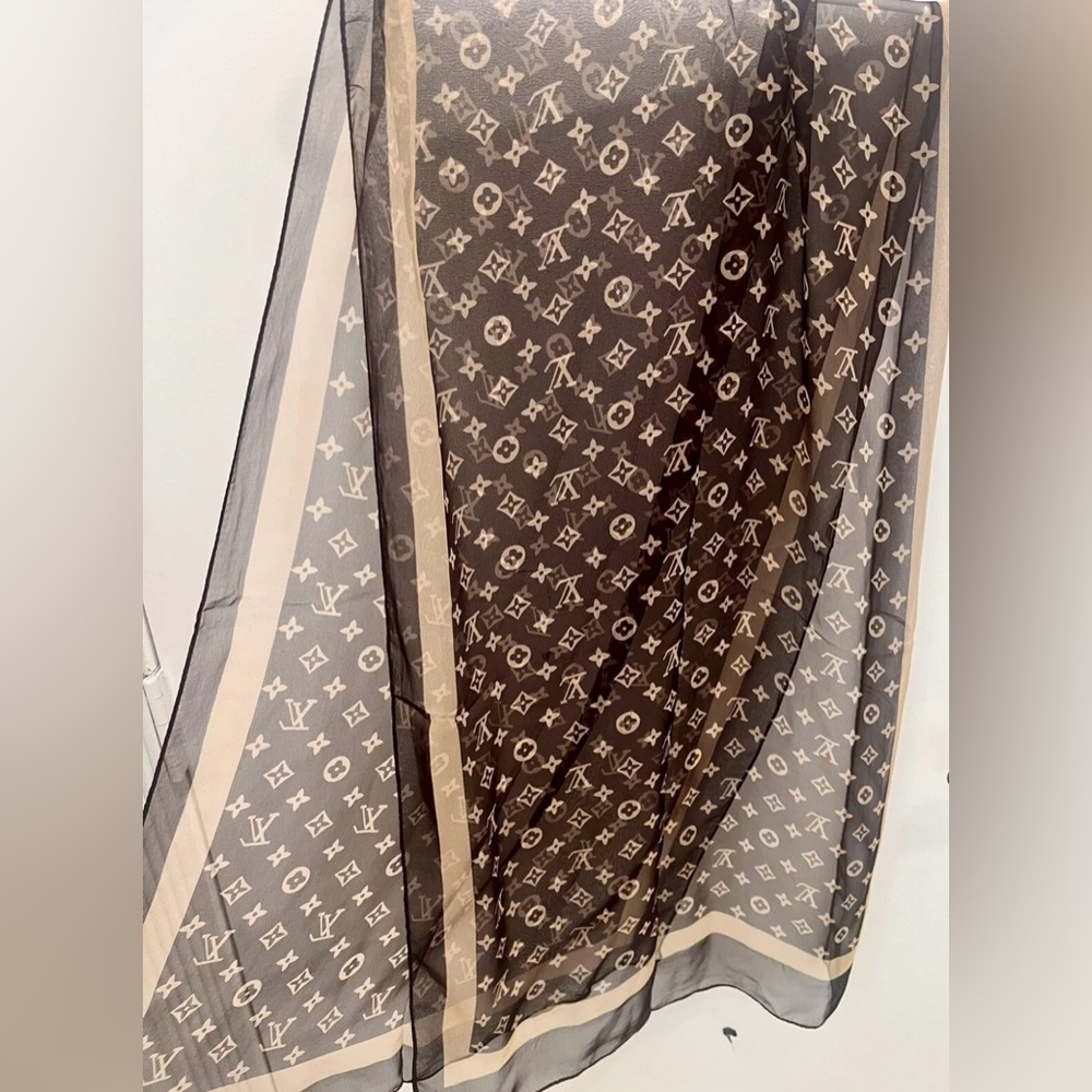 Louis Vuitton Scarf